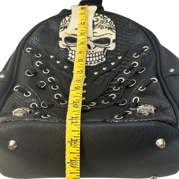 (7-202) Brand New with Tag - Black Embroidered Skull Backpack - Picture 5 of 13